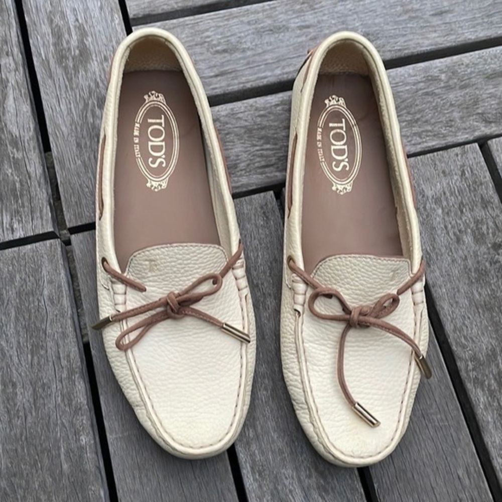Basically New Off-white Tod’s Womens Loafers (39.5)